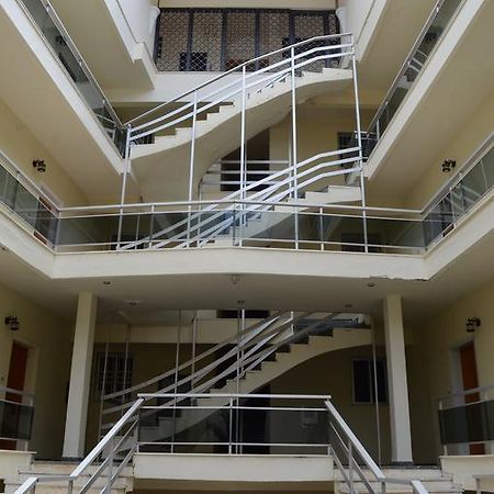 Kineta Apartments Екстер'єр фото