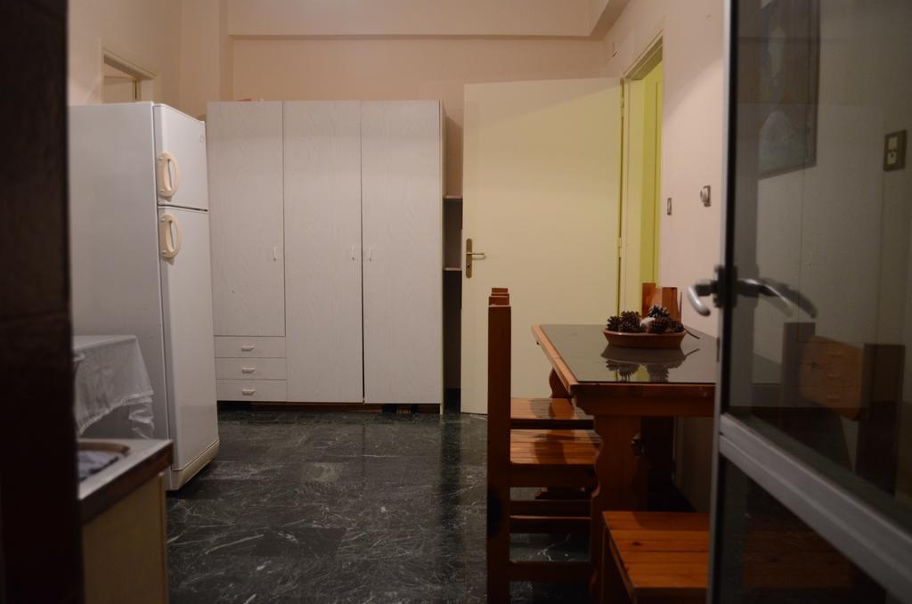Kineta Apartments Екстер'єр фото