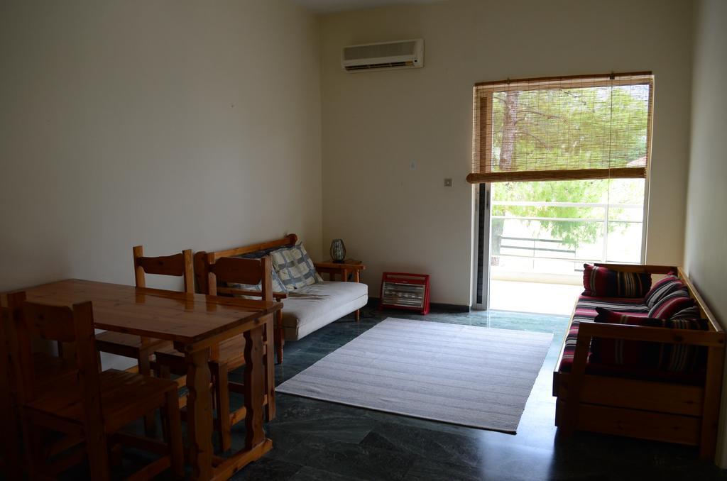 Kineta Apartments Екстер'єр фото