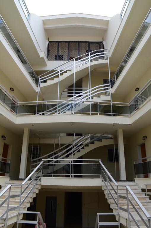 Kineta Apartments Екстер'єр фото
